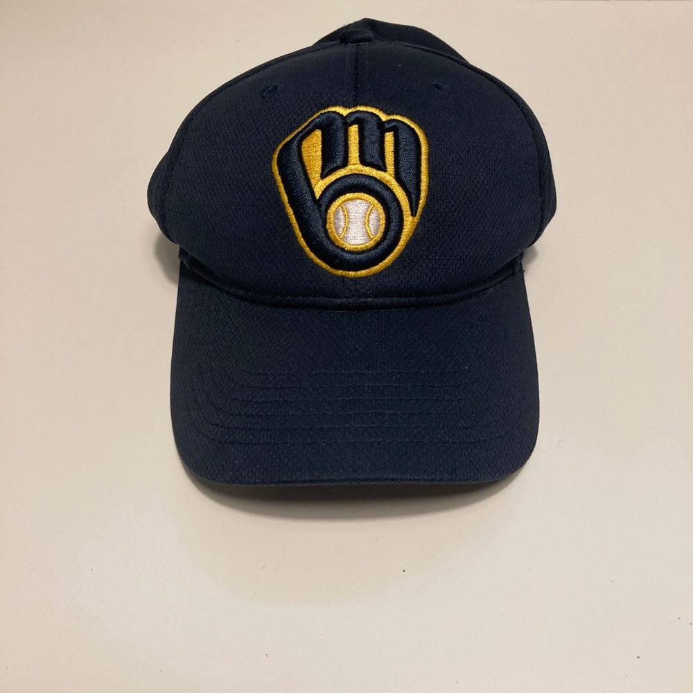 Milwaukee Brewers hat youth